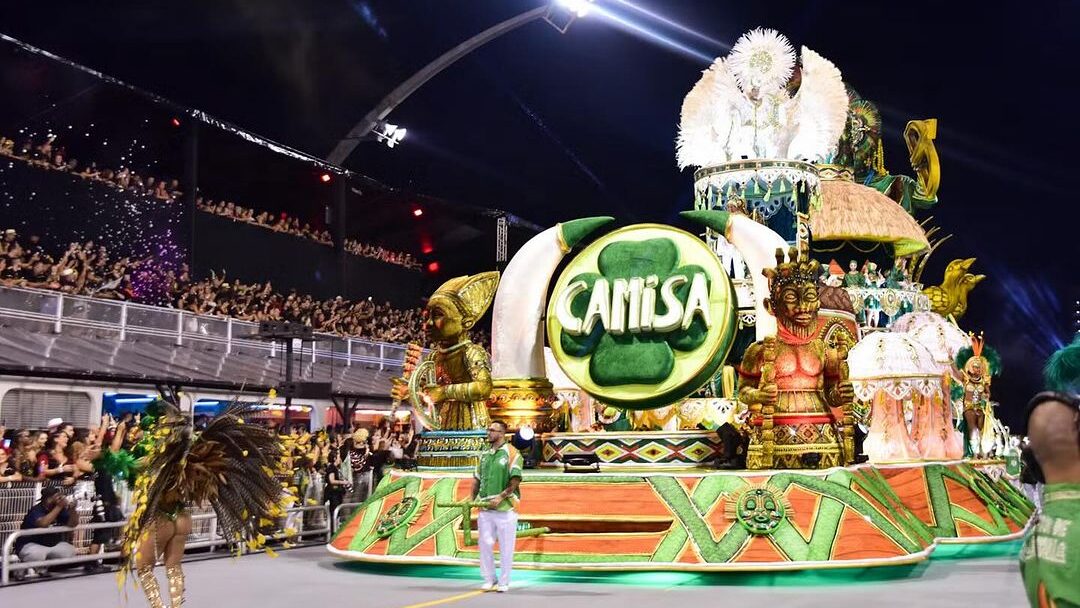 Camisa Verde e Branco Carnaval 2024